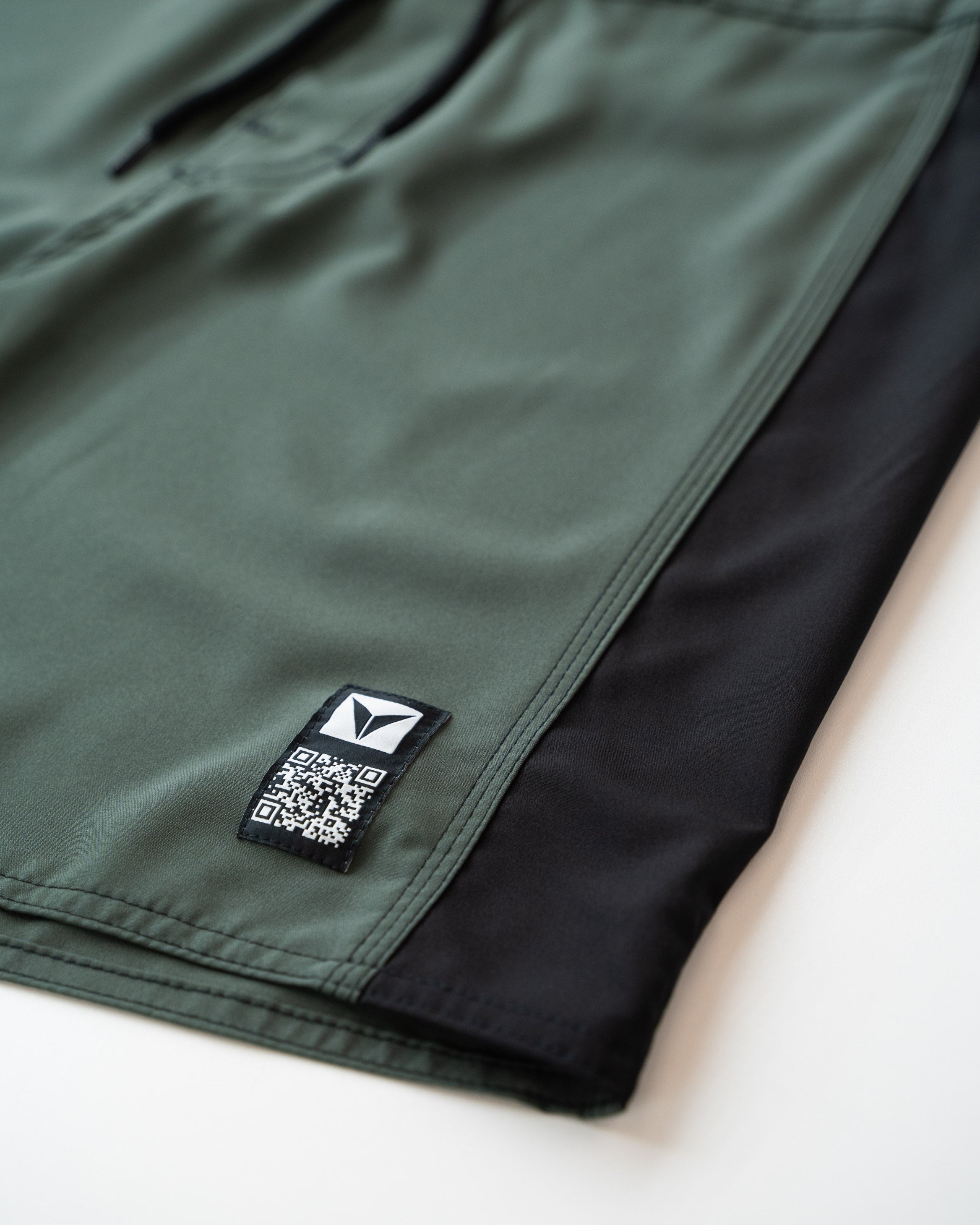 Code Short Vert
