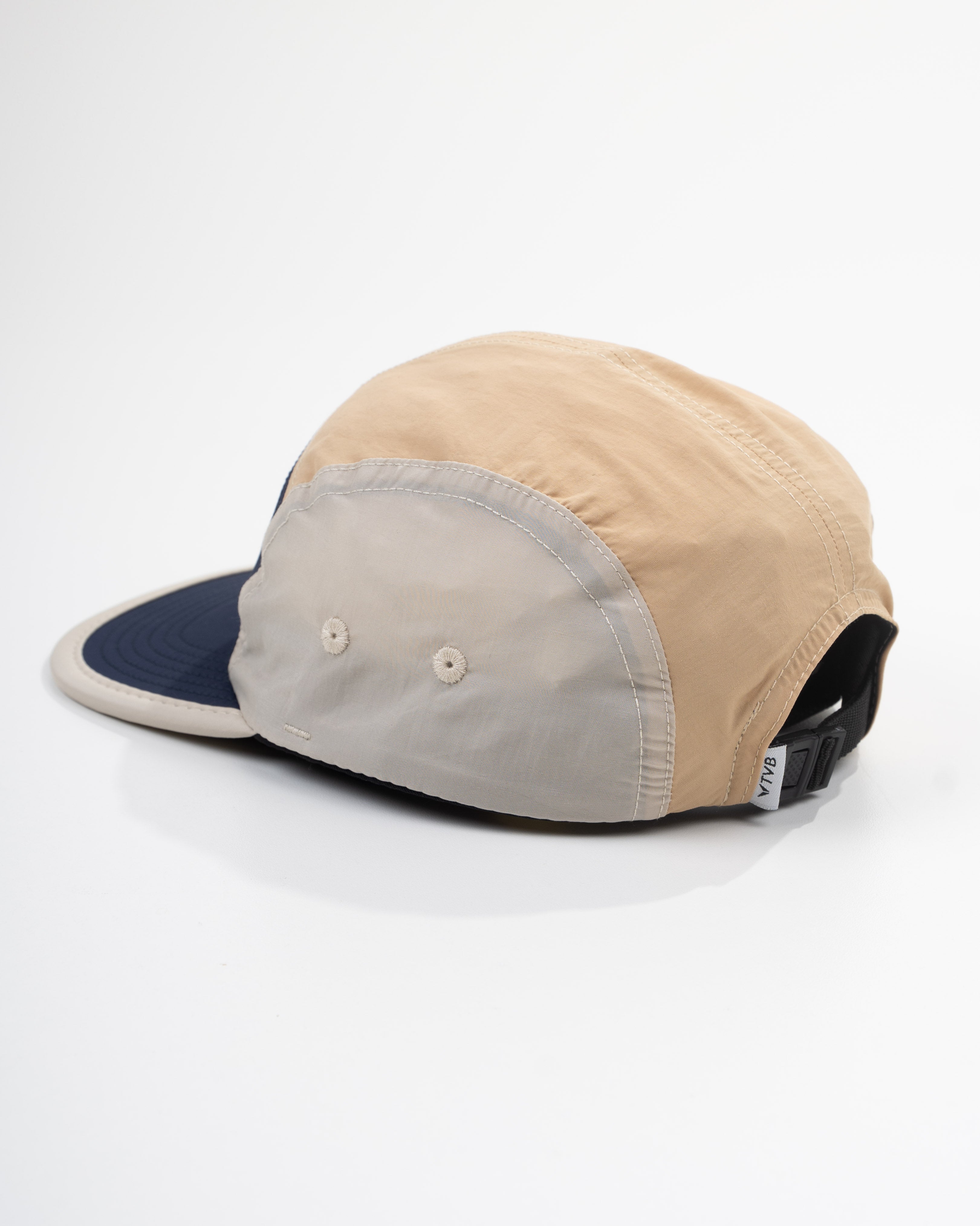 Boné 5 Panel Explorer