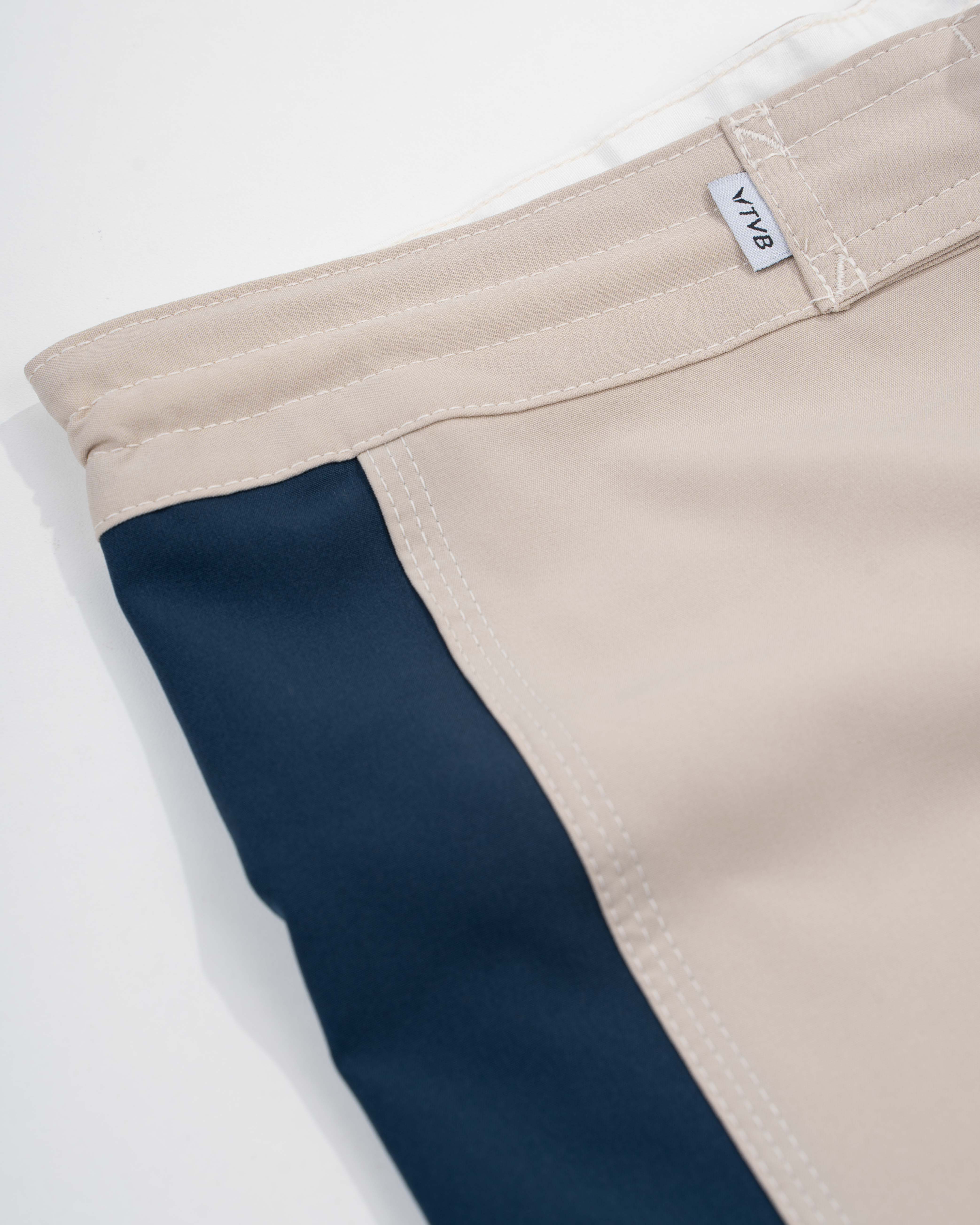 Code Short Brisa