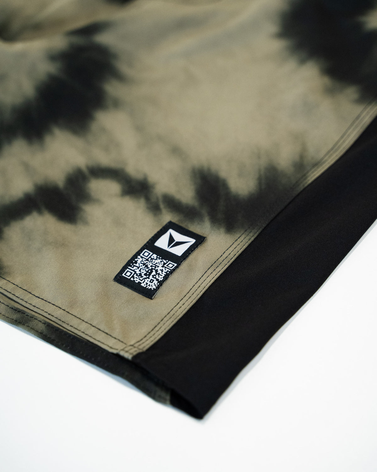 Code Short Tie Dye Verde
