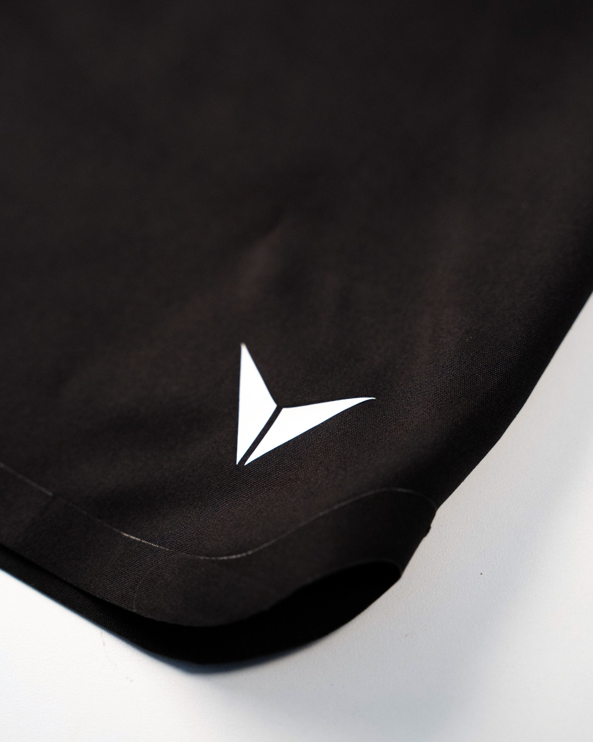 Ultra Light Black