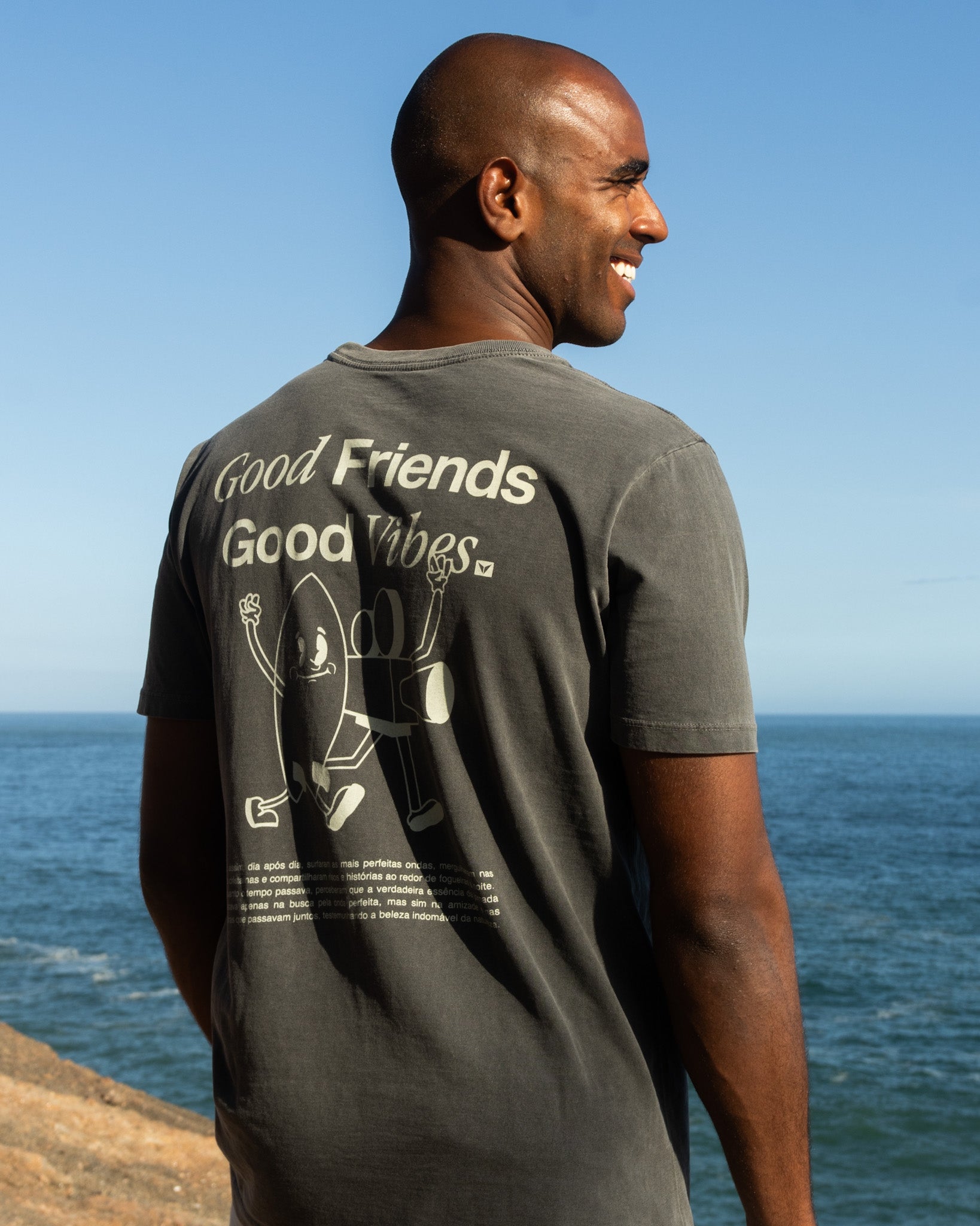 T-Shirt Good Friends Stone Chumbo
