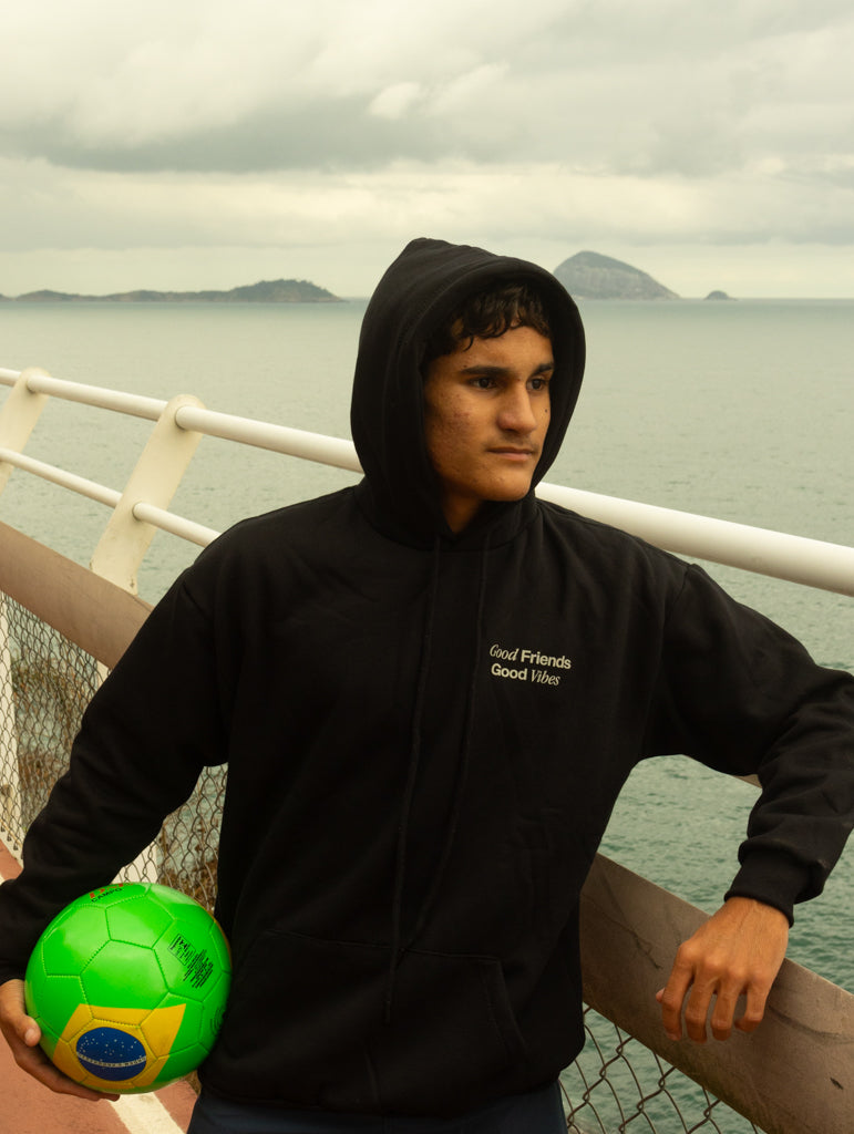 Hoodie Good Friends / Preto