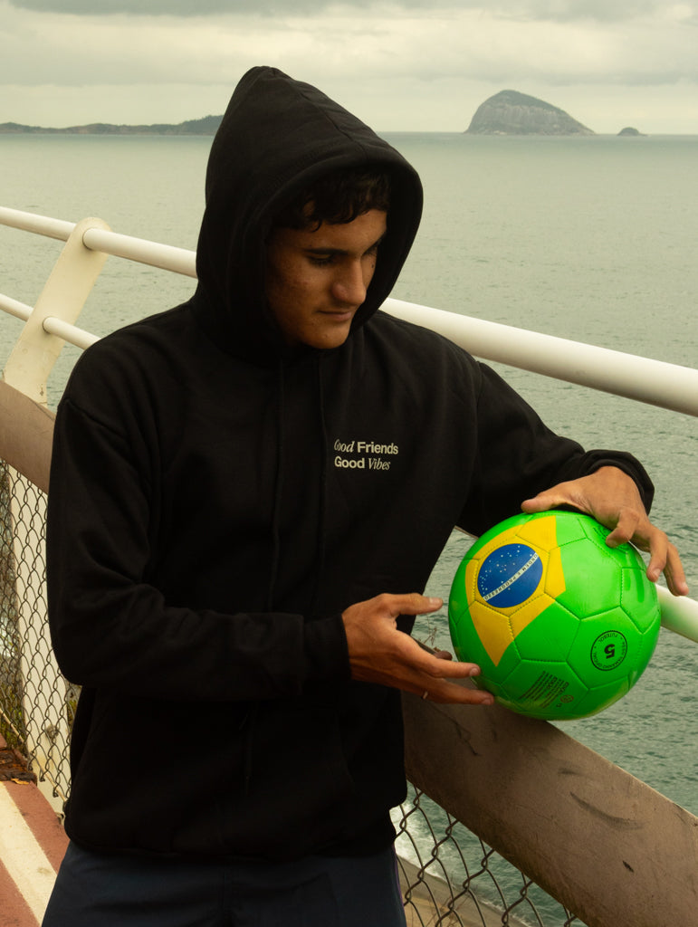 Hoodie Good Friends / Preto