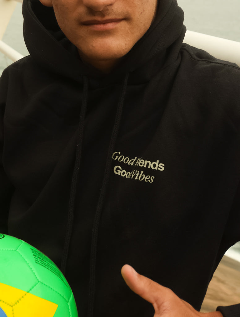 Hoodie Good Friends / Preto