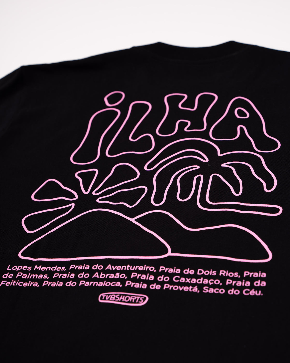 T-Shirt Ilha Preta Oversized