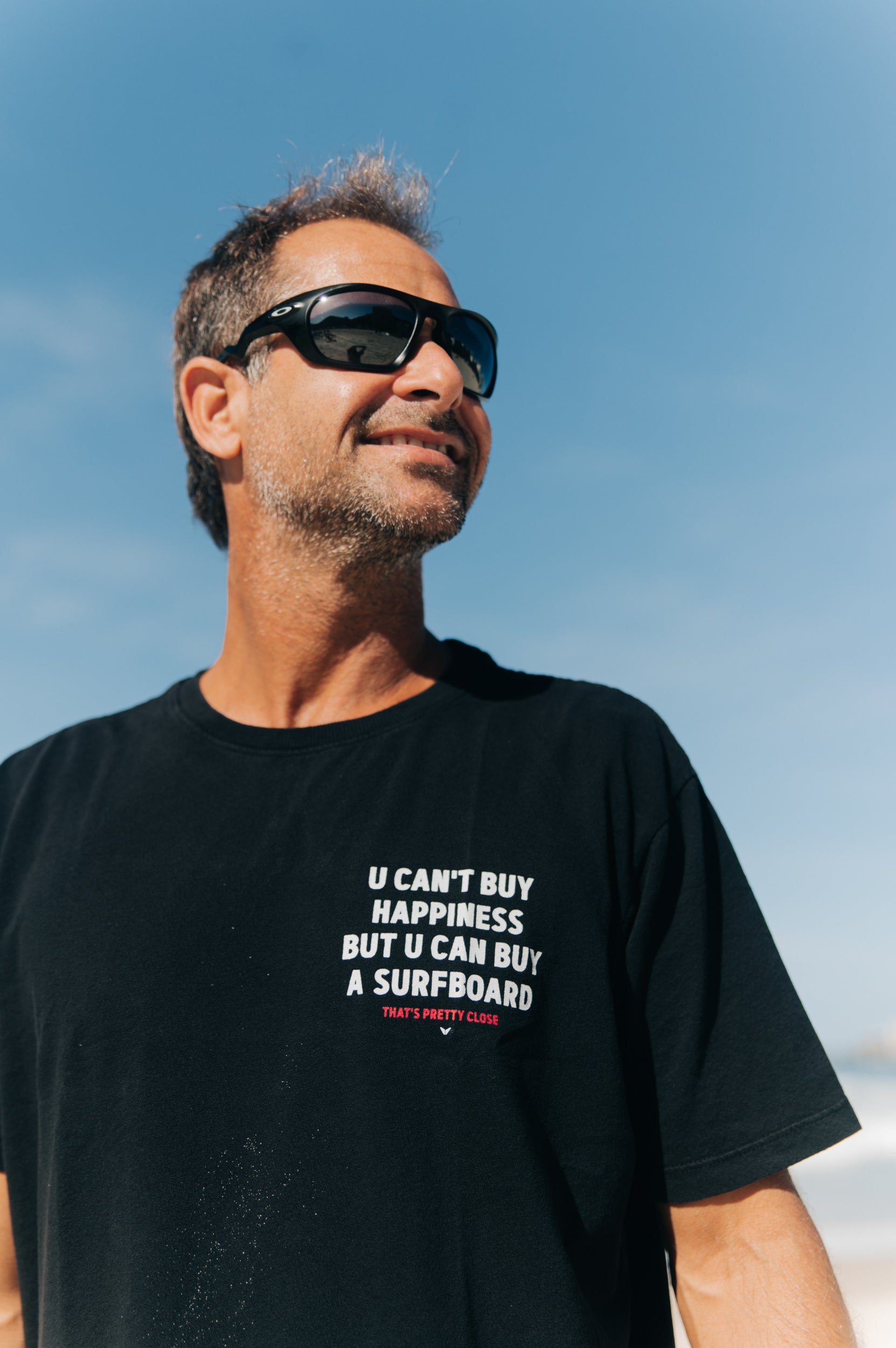 T-shirt Happy Surf Board Preto Crepe