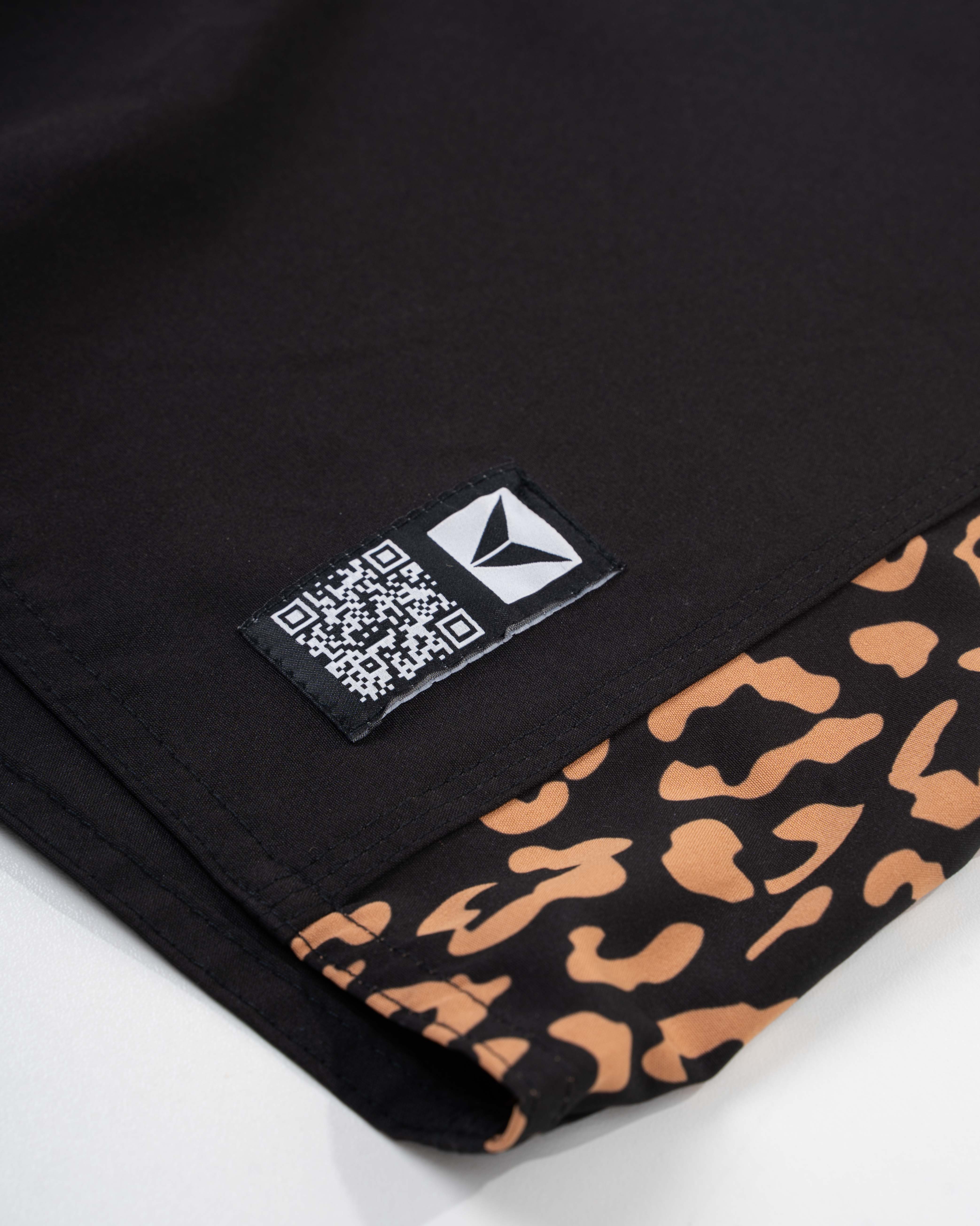 Code Short Black Jaguar